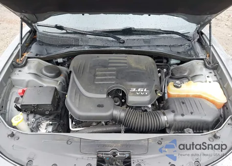 2019 Dodge Charger Sxt Awd z USA, uszkodzony, nr VIN 2C3CDXJG6KH520549